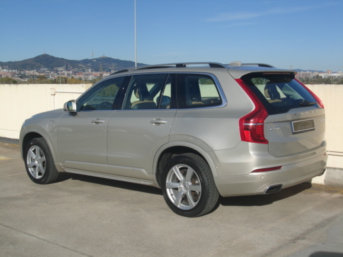 VolvoXC90 T8 Momentum AWD Auto 294 kW (400 CV) Vehículo usado en Barcelona - 4 VolvoXC90 T8 Momentum AWD Auto 294 kW (400 CV) Vehículo usado en Barcelona - 4