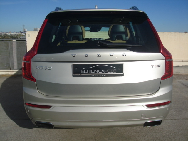 VolvoXC90 T8 Momentum AWD Auto 294 kW (400 CV) Vehículo usado en Barcelona - 5