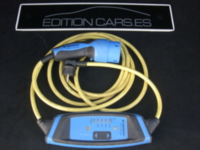 Volvo XC90 T8 Momentum AWD Auto 294 kW (400 CV) Volvo XC90 T8 Momentum AWD Auto 294 kW (400 CV)