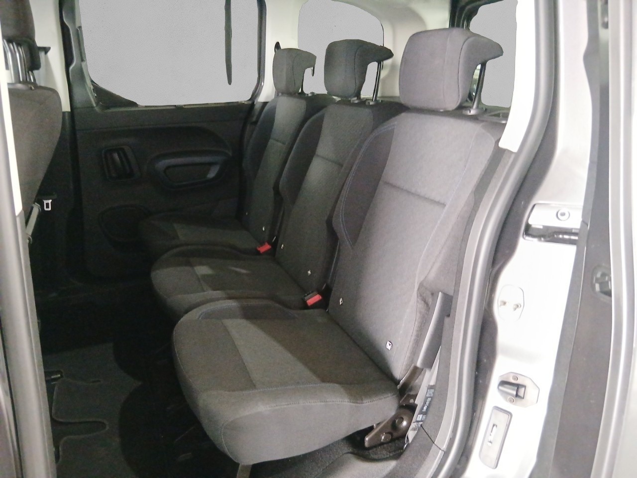 Peugeot Rifter BlueHDi 100 Allure Standard 73 kW (100 CV) - 9