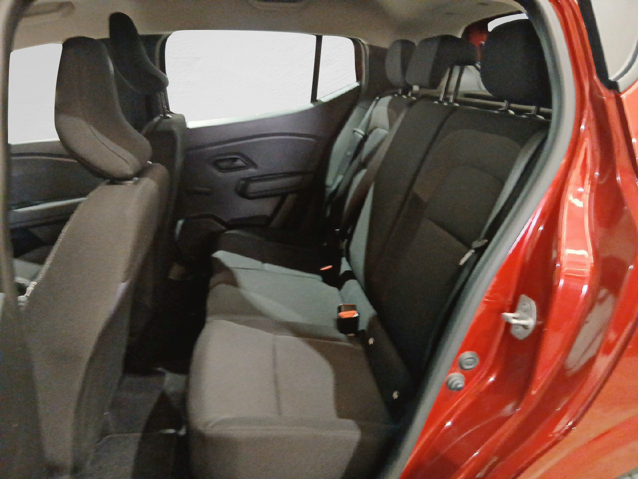 Dacia Sandero Essential ECO-G 74 kW (101 CV) - 10