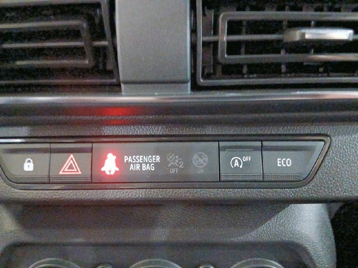 Dacia Sandero Essential ECO-G 74 kW (101 CV) - 19 Dacia Sandero Essential ECO-G 74 kW (101 CV) - 19