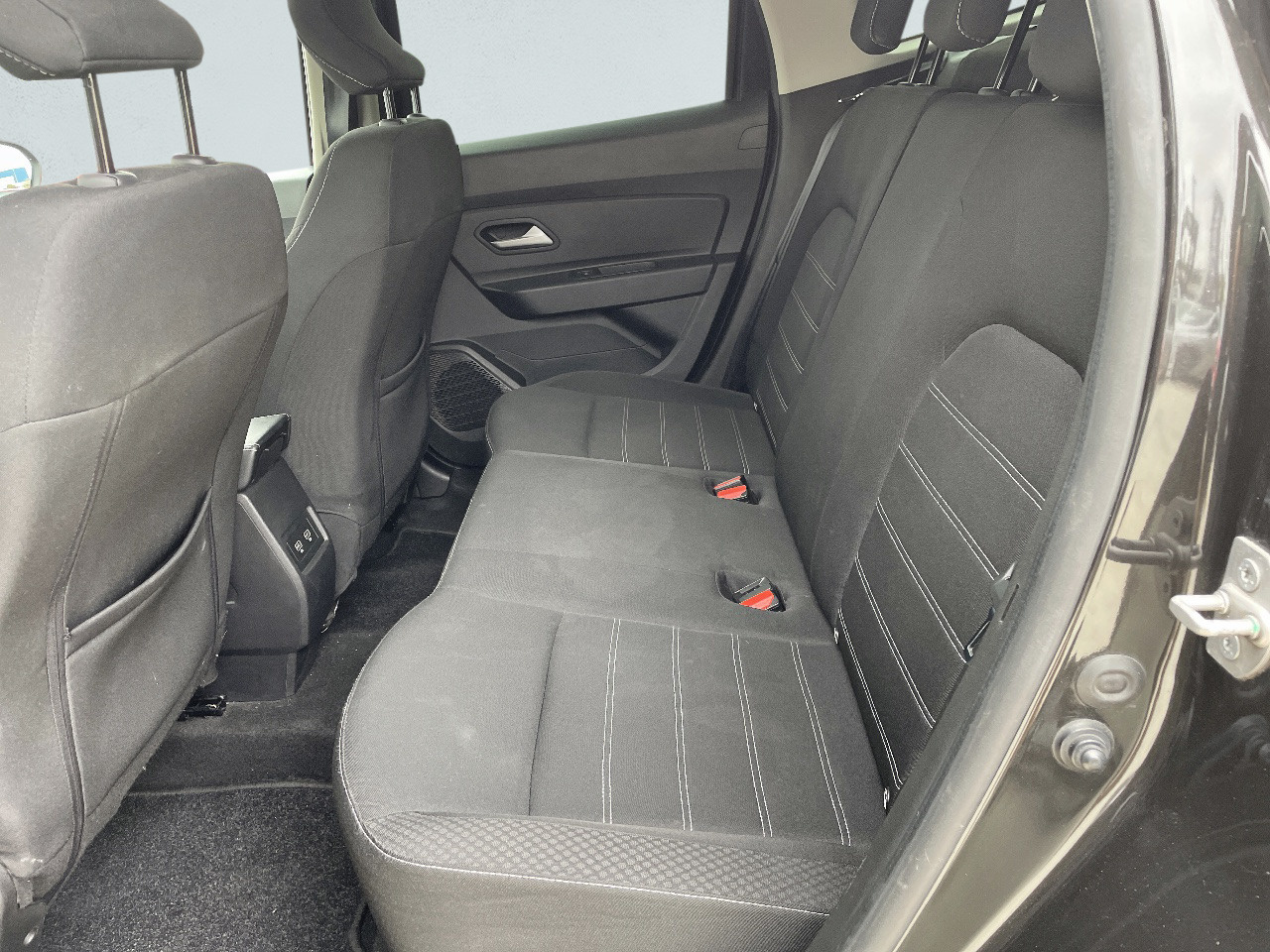 Dacia Duster Expression dCi 85 kW (115 CV) - 13