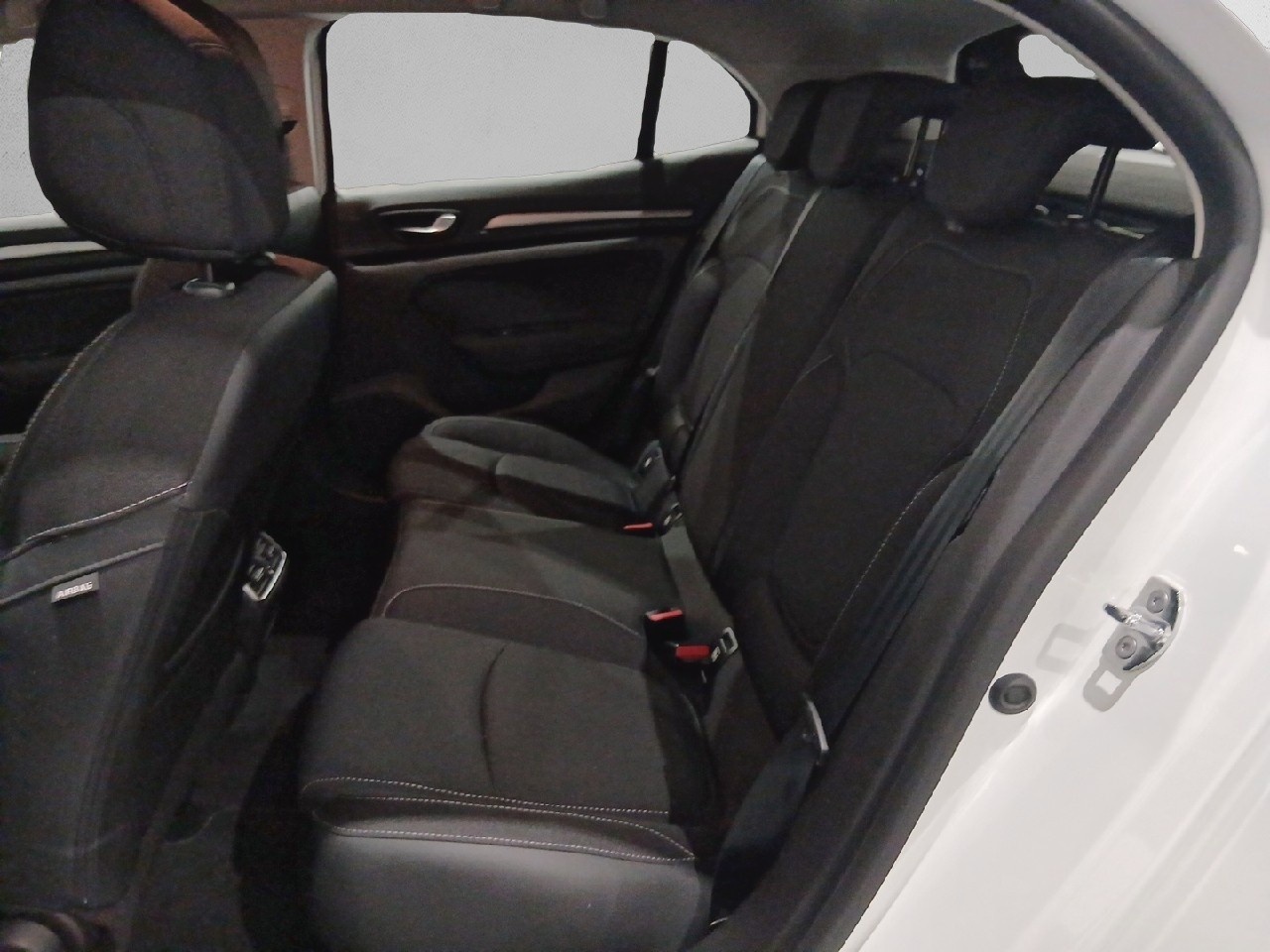 Renault Megane Intens Blue dCi 85 kW (115 CV) - 9