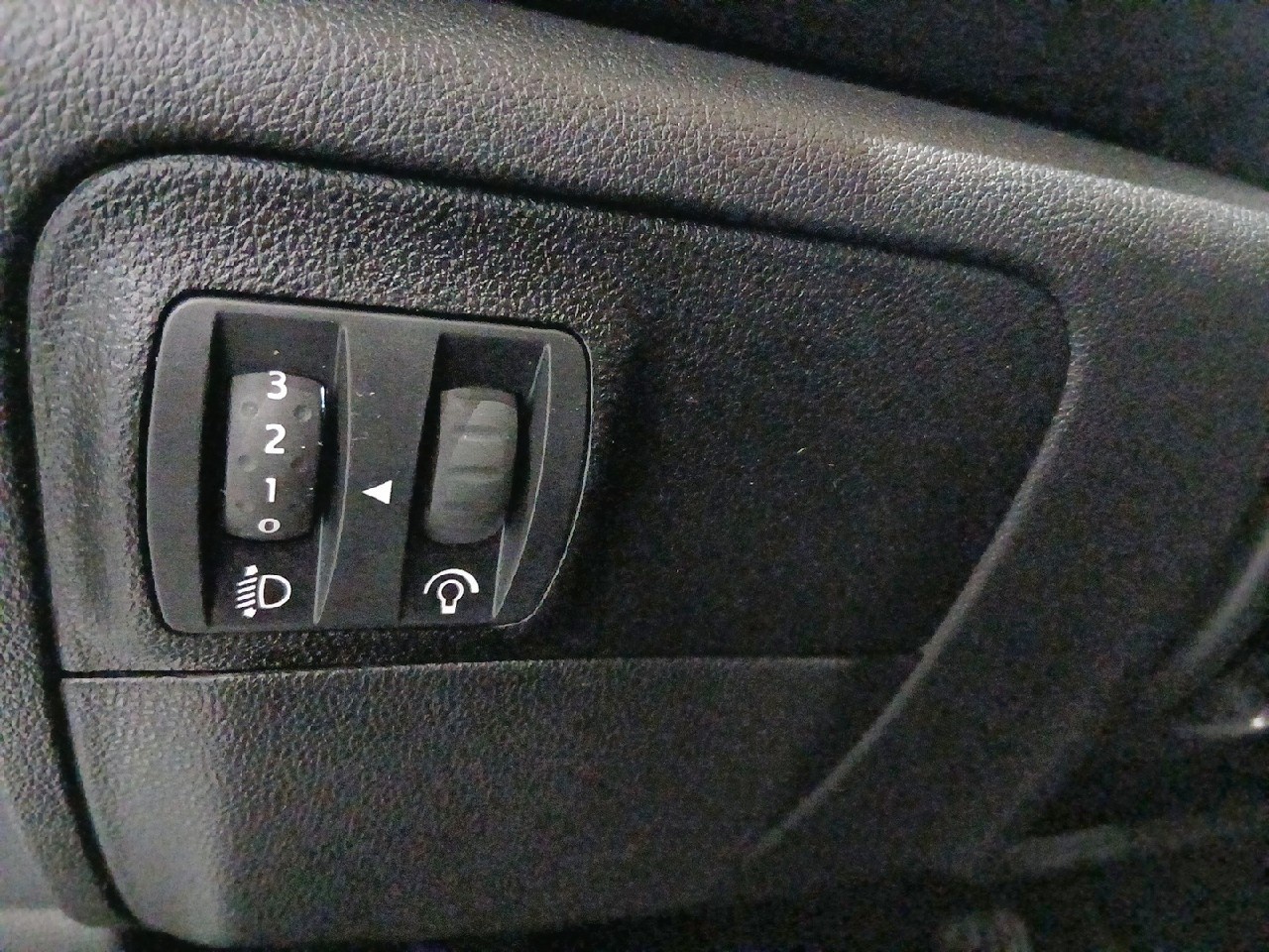 Renault Megane Intens Blue dCi 85 kW (115 CV) - 16