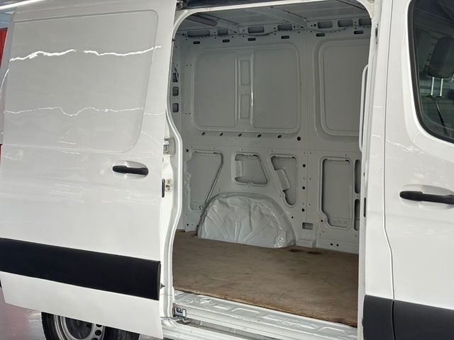 Mercedes-BenzSprinter Furgon 211 CDI Corto 84 kW (114 CV) Vehículo usado en Barcelona - 7