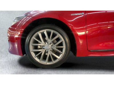 Toyota Corolla 1.8 125 Híbrido Active Tech E-CVT 90 kW (122 CV) Toyota Corolla 1.8 125 Híbrido Active Tech E-CVT 90 kW (122 CV)