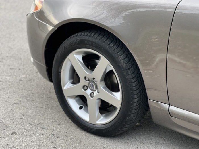 VolvoS80 2.5 T Momentum 147 kW (200 CV) Vehículo usado en Barcelona - 13 VolvoS80 2.5 T Momentum 147 kW (200 CV) Vehículo usado en Barcelona - 13