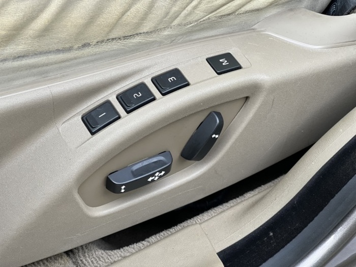 VolvoS80 2.5 T Momentum 147 kW (200 CV) Vehículo usado en Barcelona - 21 VolvoS80 2.5 T Momentum 147 kW (200 CV) Vehículo usado en Barcelona - 21