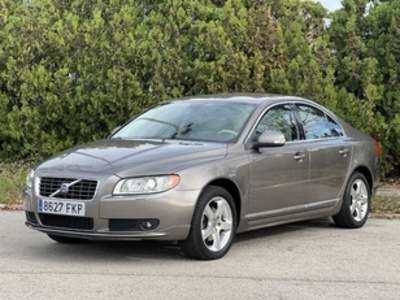 Volvo S80 2.5 T Momentum 147 kW (200 CV) Volvo S80 2.5 T Momentum 147 kW (200 CV)