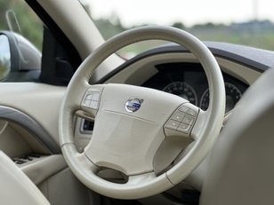 Volvo S80 2.5 T Momentum 147 kW (200 CV)