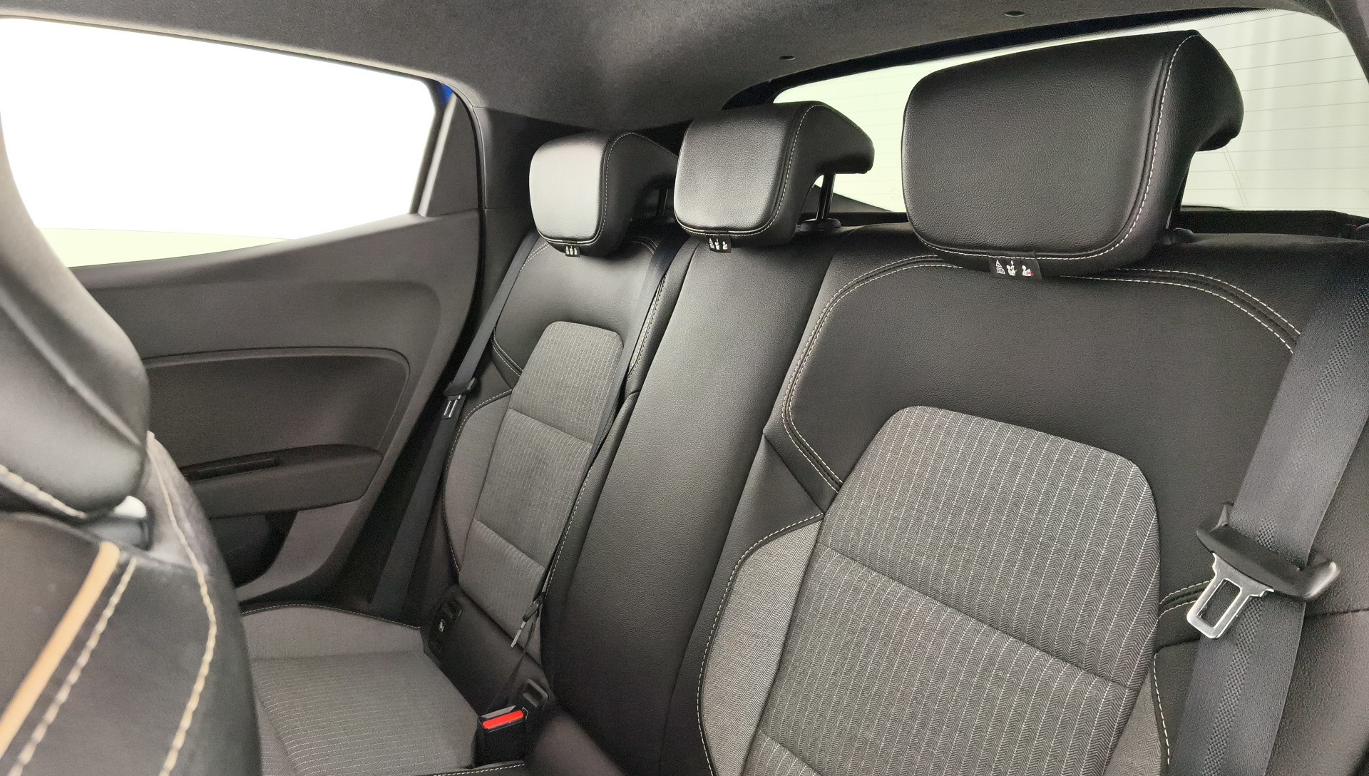 Renault Clio Techno Eco-G 74 kW (100 CV) - 13