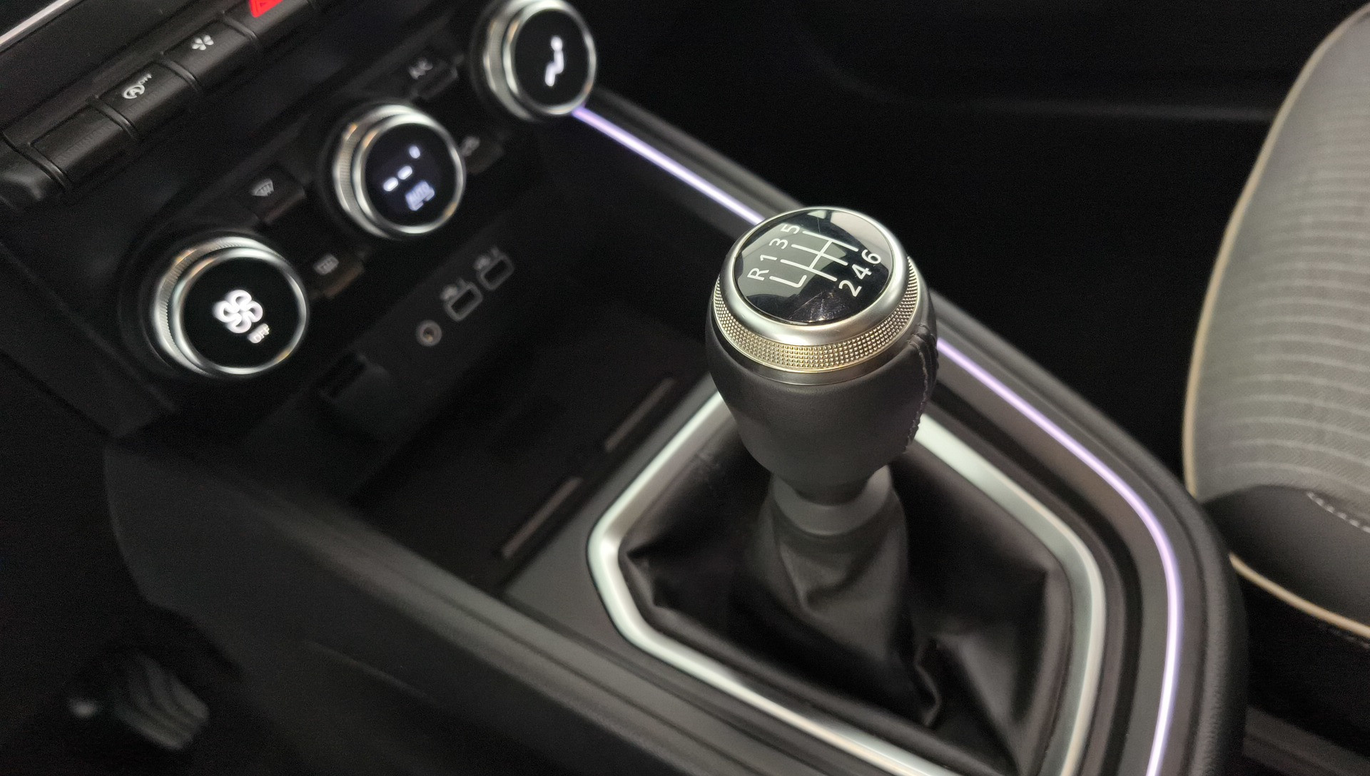 Renault Clio Techno Eco-G 74 kW (100 CV) - 24