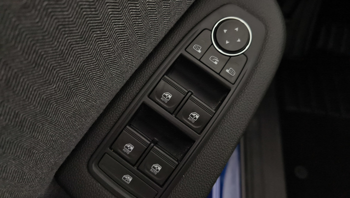 Renault Clio Techno Eco-G 74 kW (100 CV) - 25 Renault Clio Techno Eco-G 74 kW (100 CV) - 25