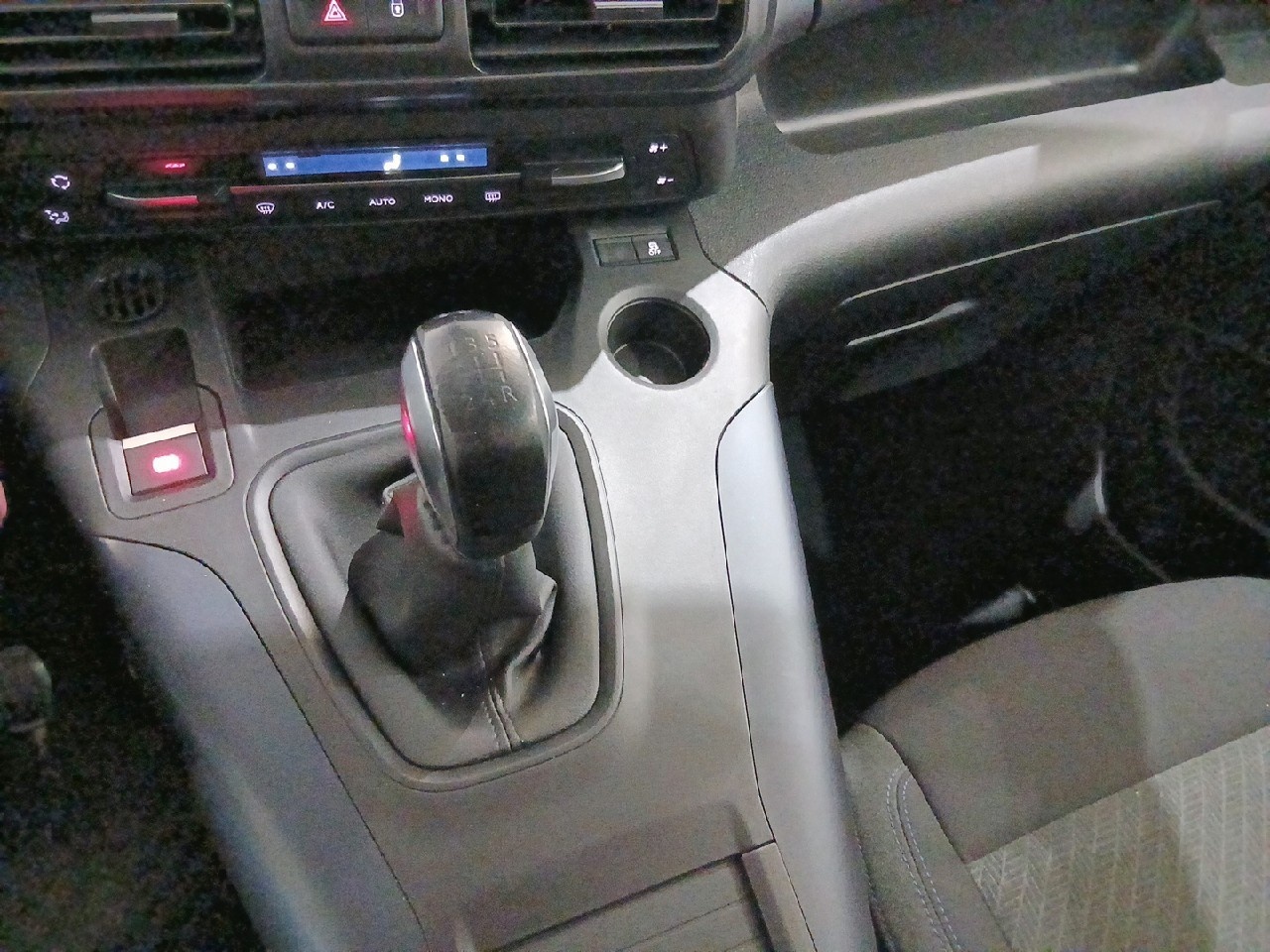 Peugeot Rifter BlueHDi 100 Allure Standard 73 kW (100 CV) - 7