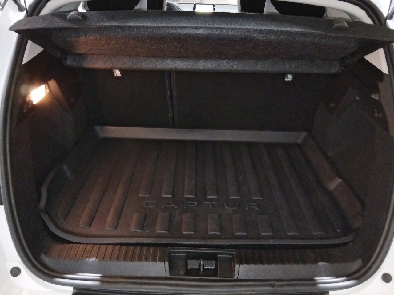 Renault Captur Zen E-TECH Híbrido enchufable 118 kW (160 CV) - 7