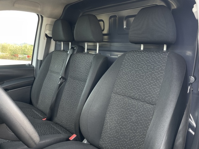 Mercedes-BenzVito Furgon 110 CDI TD Pro Extralarga 75 kW (102 CV) Vehículo usado en Barcelona - 11