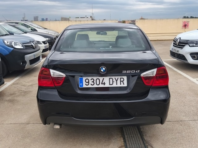 BMWSerie 3 320d 120 kW (163 CV) Vehículo usado en Barcelona - 4