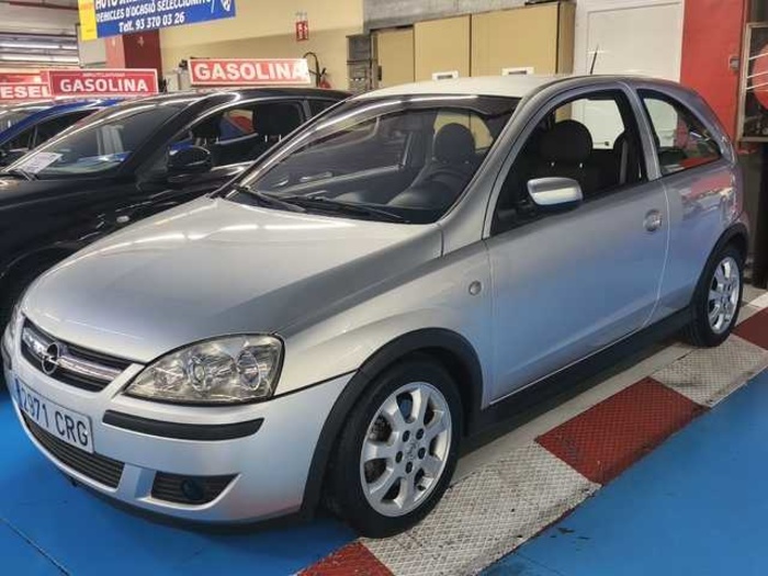 OpelCorsa 1.7 CDTI Sport 74 kW (100 CV) Vehículo usado en Barcelona - 1 OpelCorsa 1.7 CDTI Sport 74 kW (100 CV) Vehículo usado en Barcelona - 1