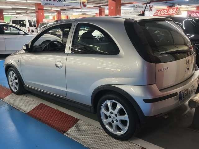 OpelCorsa 1.7 CDTI Sport 74 kW (100 CV) Vehículo usado en Barcelona - 4