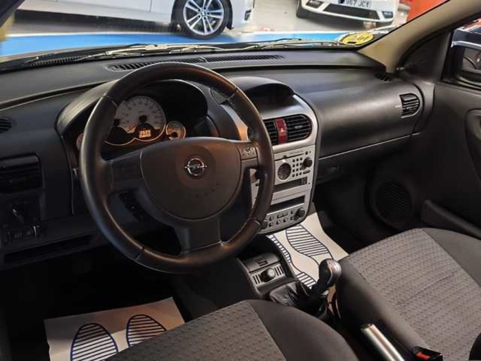 OpelCorsa 1.7 CDTI Sport 74 kW (100 CV) Vehículo usado en Barcelona - 9 OpelCorsa 1.7 CDTI Sport 74 kW (100 CV) Vehículo usado en Barcelona - 9