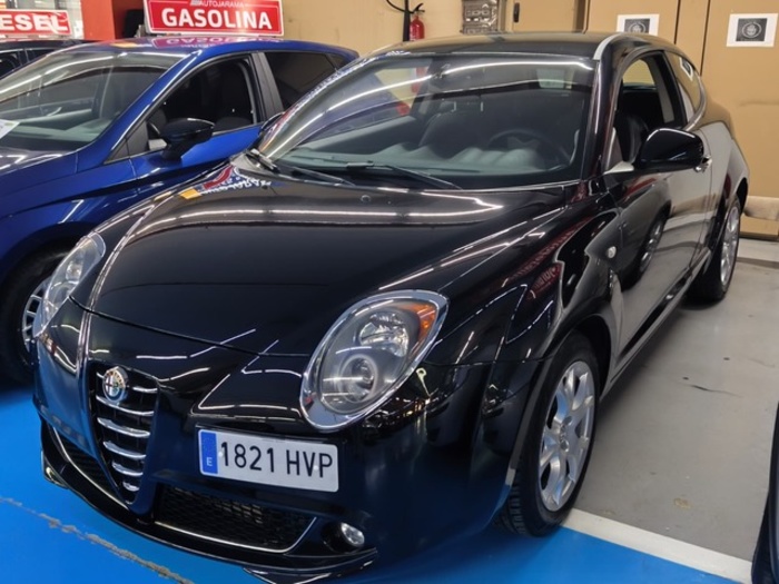 Alfa RomeoMito 0.9 TwinAir S&S Distinctive 77 kW (105 CV) Vehículo usado en Barcelona - 2 Alfa RomeoMito 0.9 TwinAir S&S Distinctive 77 kW (105 CV) Vehículo usado en Barcelona - 2