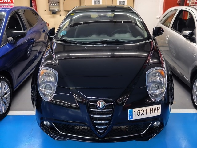 Alfa RomeoMito 0.9 TwinAir S&S Distinctive 77 kW (105 CV) Vehículo usado en Barcelona - 3