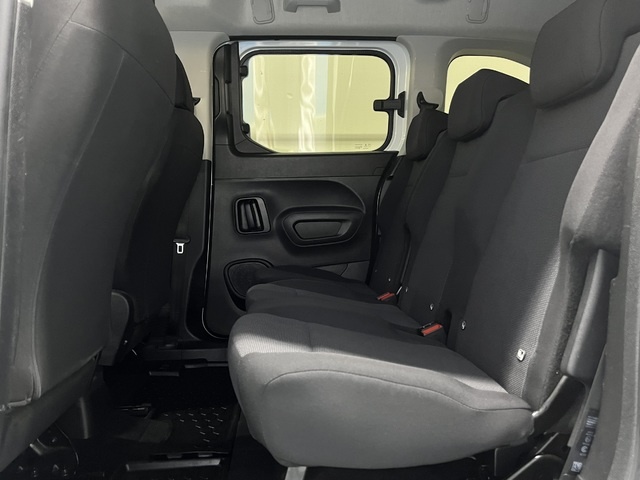 CitroenBerlingo Combi BlueHDi 100 S&S Talla XL Feel Pack 75 kW (102 CV) Vehículo usado en Barcelona - 11