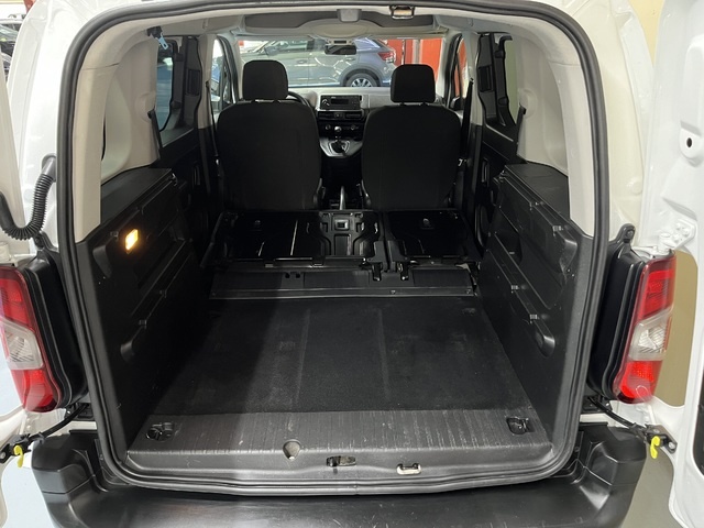 CitroenBerlingo Combi BlueHDi 100 S&S Talla XL Feel Pack 75 kW (102 CV) Vehículo usado en Barcelona - 28