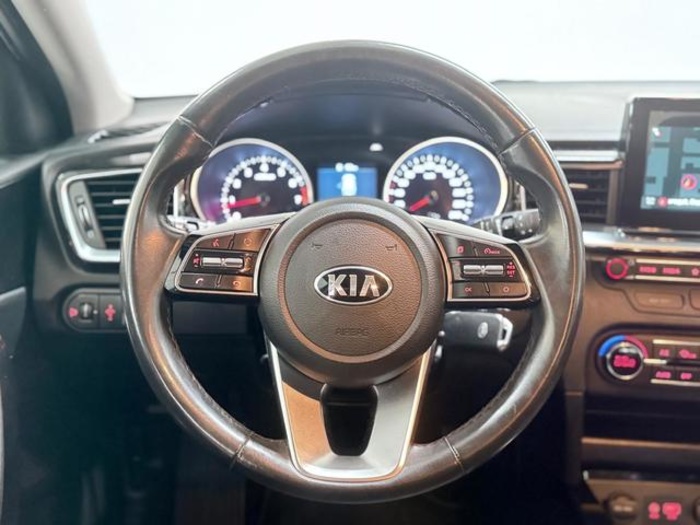 KiaCeed 1.0 T-GDI Drive 74 kW (100 CV) Vehículo usado en Barcelona - 11 KiaCeed 1.0 T-GDI Drive 74 kW (100 CV) Vehículo usado en Barcelona - 11
