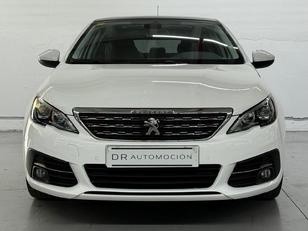 Peugeot 308 PureTech 130 S&S Allure 96 kW (130 CV) Peugeot 308 PureTech 130 S&S Allure 96 kW (130 CV)