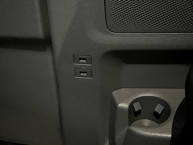 FordTourneo Custom 2.0 Ecoblue L1 Titanium 136 kW (185 CV) Vehículo usado en Barcelona - 15