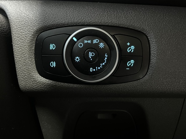 FordTourneo Custom 2.0 Ecoblue L1 Titanium 136 kW (185 CV) Vehículo usado en Barcelona - 22