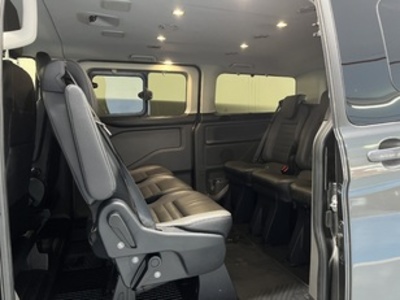 Ford Tourneo Custom 2.0 Ecoblue L1 Titanium 136 kW (185 CV) Ford Tourneo Custom 2.0 Ecoblue L1 Titanium 136 kW (185 CV)