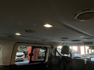 Ford Tourneo Custom 2.0 Ecoblue L1 Titanium 136 kW (185 CV) Ford Tourneo Custom 2.0 Ecoblue L1 Titanium 136 kW (185 CV)