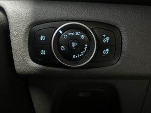 Ford Tourneo Custom 2.0 Ecoblue L1 Titanium 136 kW (185 CV)