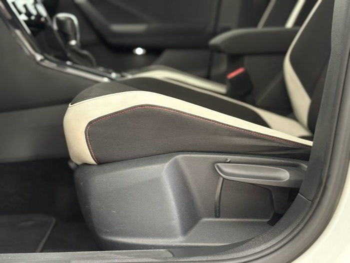 VolkswagenT-Roc Sport 2.0 TDI 4Motion 110 kW (150 CV) DSG Vehículo usado en Barcelona - 34 VolkswagenT-Roc Sport 2.0 TDI 4Motion 110 kW (150 CV) DSG Vehículo usado en Barcelona - 34