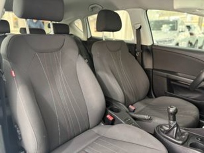 SEAT León 1.4 TSI Style Copa 92 kW (125 CV) SEAT León 1.4 TSI Style Copa 92 kW (125 CV)