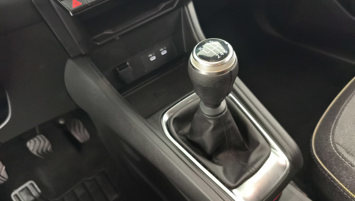 Renault Captur Techno Eco-G 74 kW (100 CV) - 24 Renault Captur Techno Eco-G 74 kW (100 CV) - 24