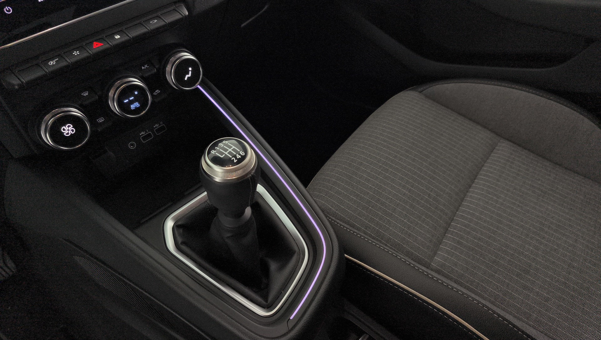 Renault Clio Techno Eco-G 74 kW (100 CV) - 24