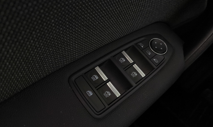 Renault Captur Techno Eco-G 74 kW (100 CV) - 24 Renault Captur Techno Eco-G 74 kW (100 CV) - 24