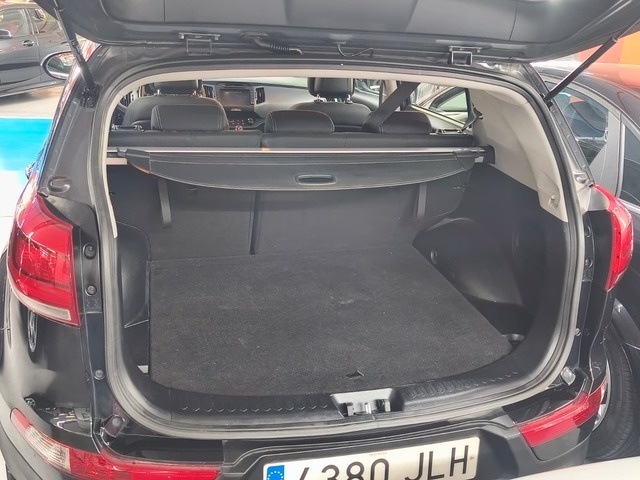 KiaSportage 1.6 GDI Concept 4x2 99 kW (135 CV) Vehículo usado en Barcelona - 6