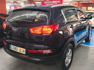 Kia Sportage 1.6 GDI Concept 4x2 99 kW (135 CV) Kia Sportage 1.6 GDI Concept 4x2 99 kW (135 CV)