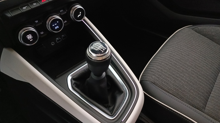 Renault Clio Techno TCe 103 kW (140 CV) - 17 Renault Clio Techno TCe 103 kW (140 CV) - 17