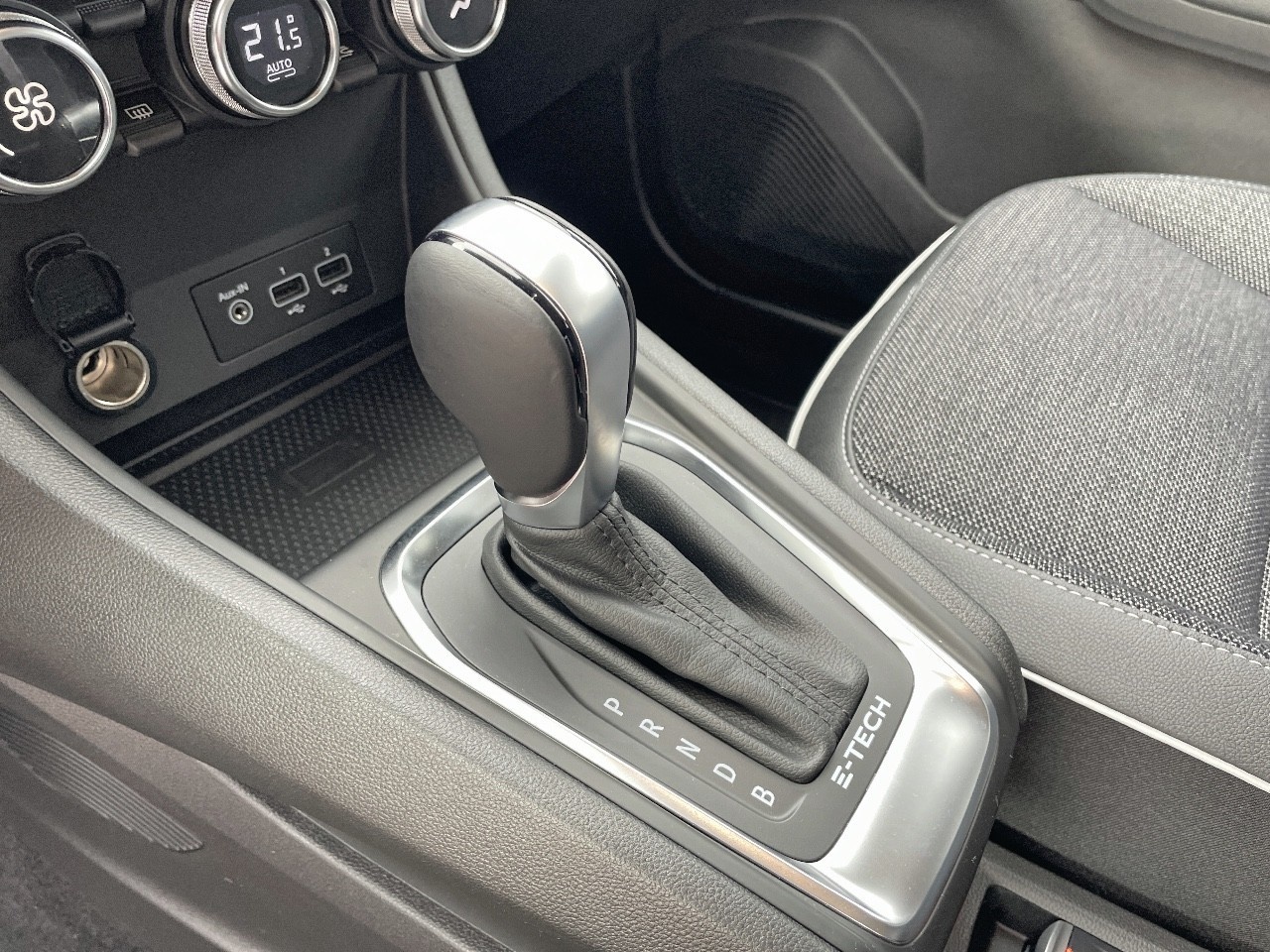 Renault Captur Techno E-Tech PHEV 118 kW (160 CV) - 11