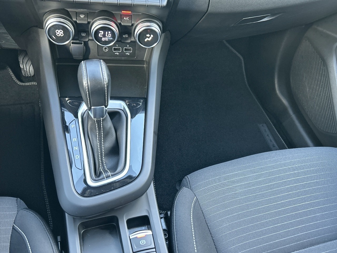 Renault Arkana Intens TCe 103 kW (140 CV) EDC Microhíbrido - 11