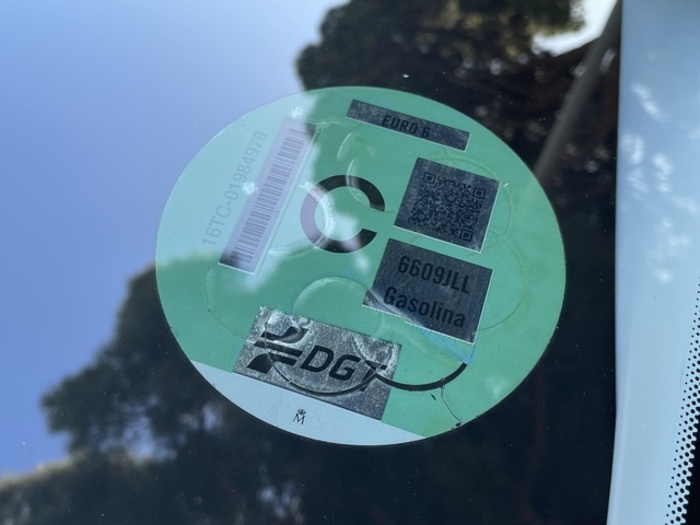 Peugeot2008 PureTech 110 S&S Allure 81 kW (110 CV) Vehículo usado en Barcelona - 4 Peugeot2008 PureTech 110 S&S Allure 81 kW (110 CV) Vehículo usado en Barcelona - 4