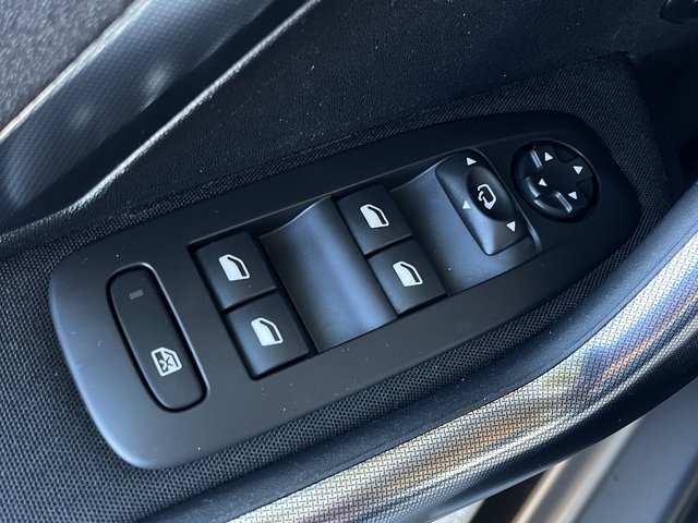 Peugeot2008 PureTech 110 S&S Allure 81 kW (110 CV) Vehículo usado en Barcelona - 24