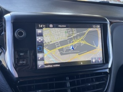 Peugeot 2008 PureTech 110 S&S Allure 81 kW (110 CV) Peugeot 2008 PureTech 110 S&S Allure 81 kW (110 CV)