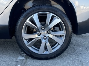 Peugeot 2008 PureTech 110 S&S Allure 81 kW (110 CV)